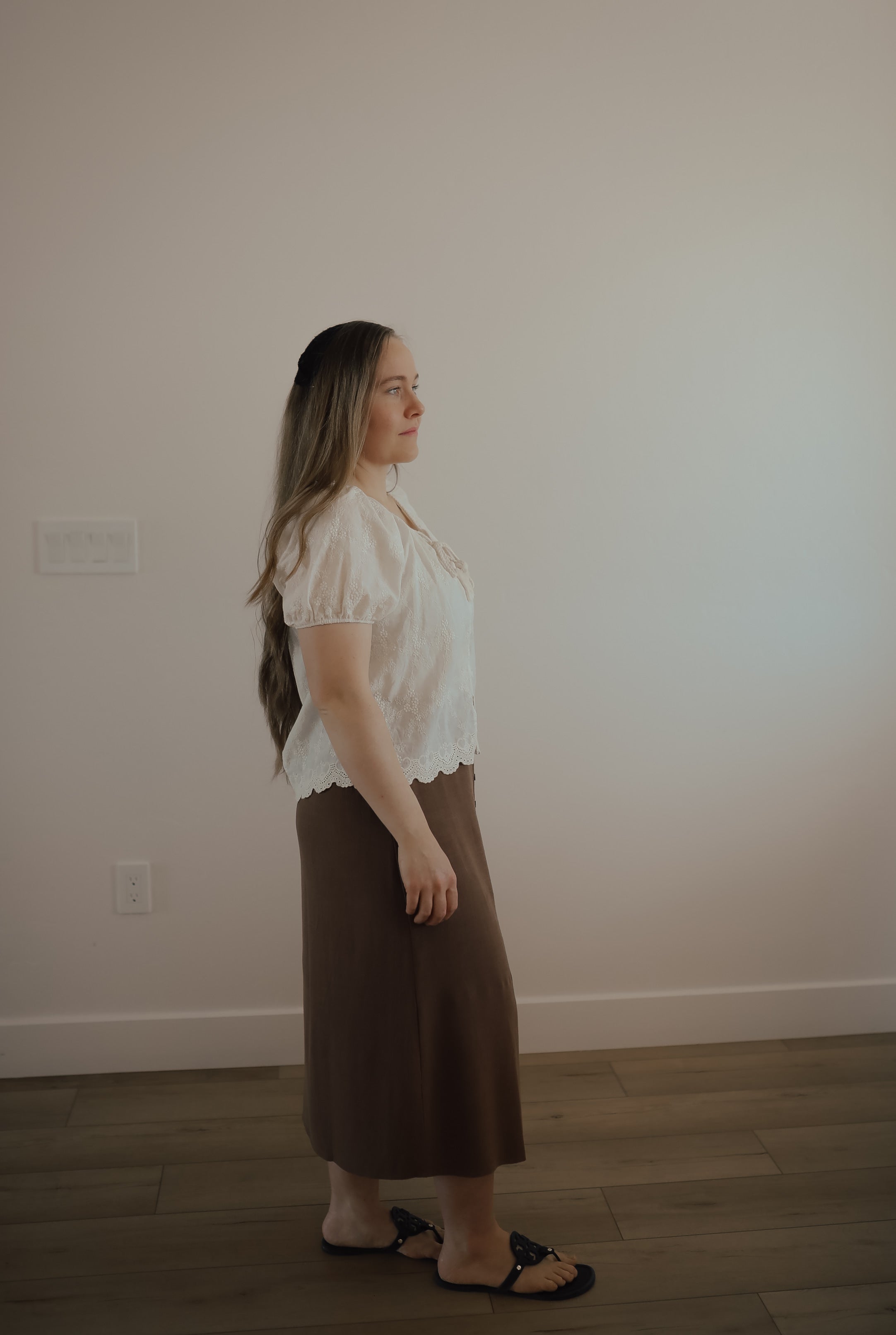 100% COTTON SCALLOPED TOP