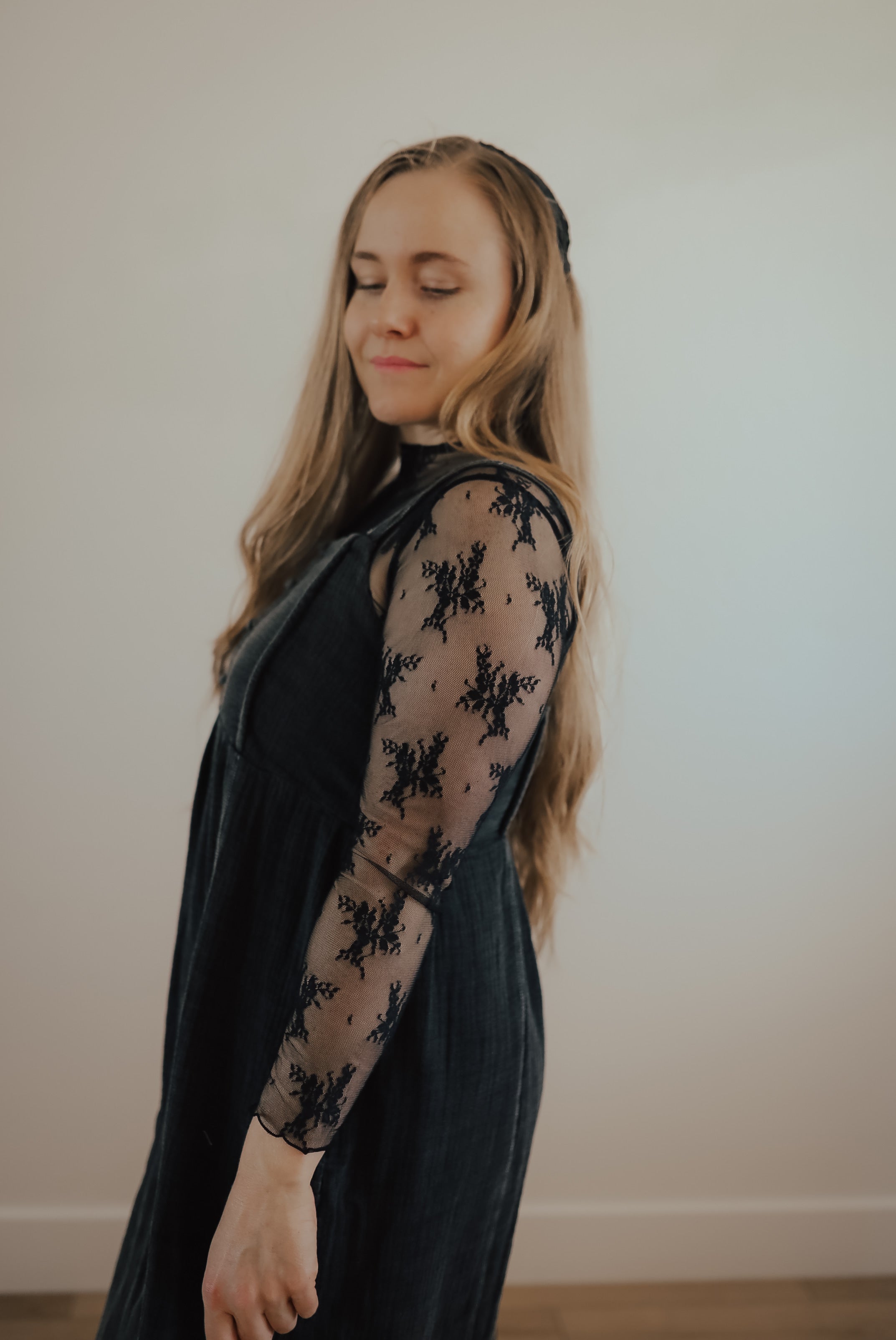 SHEER LACE LONG SLEEVE SHIRT