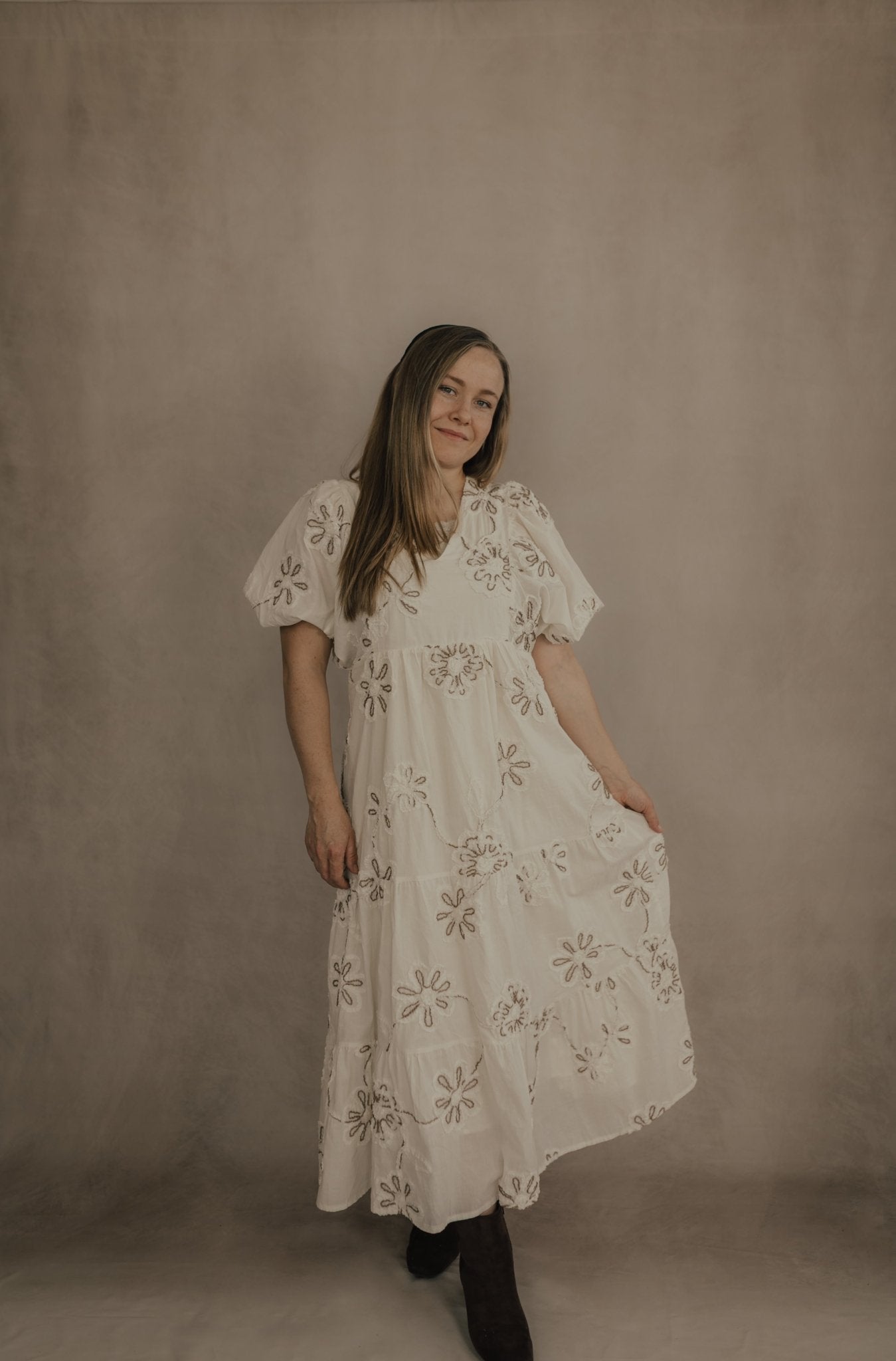 CREAM/MOCHA FLORAL EMBROIDERED MAXI DRESS - Dresses - Duviboutique