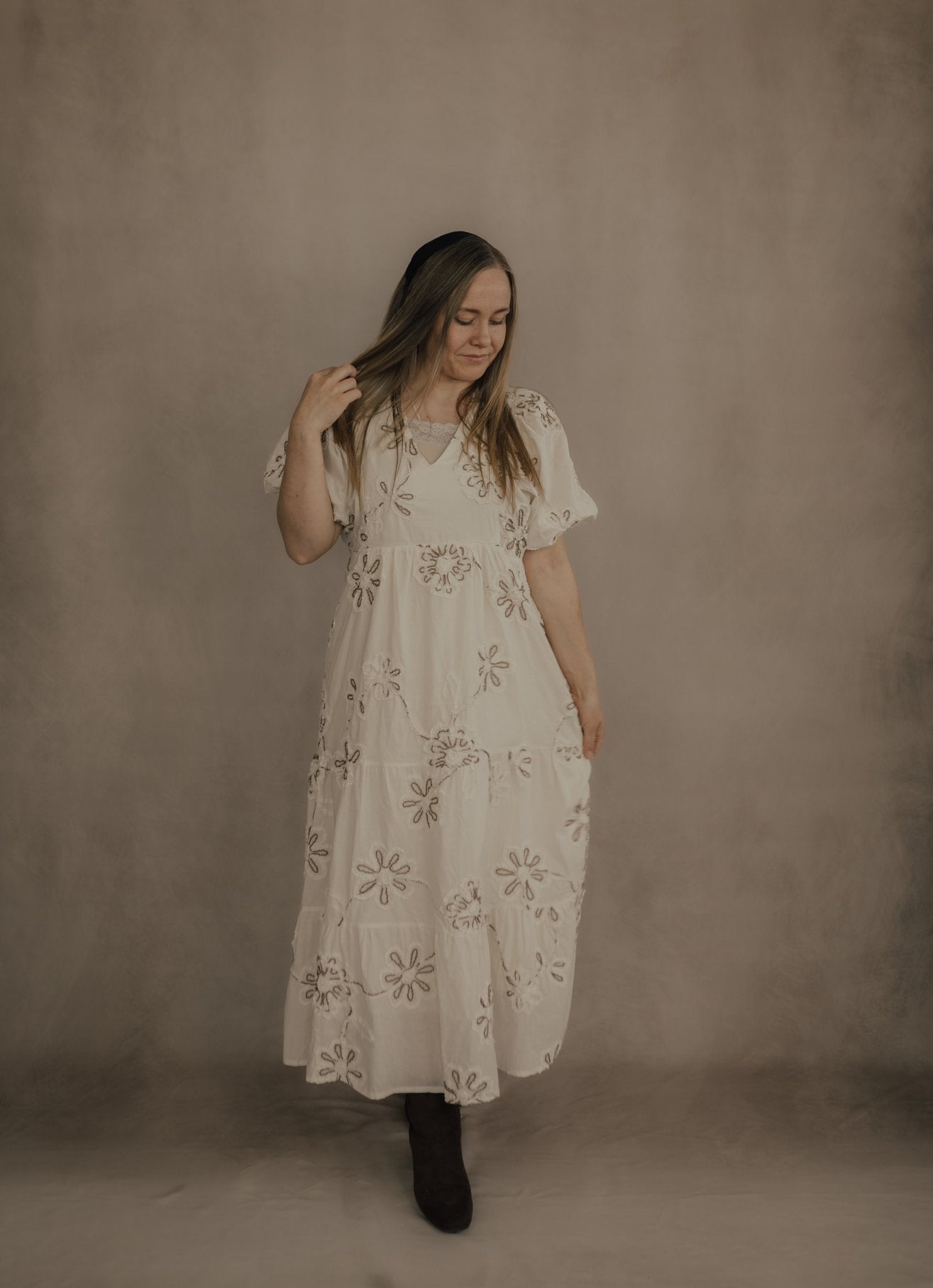 CREAM/MOCHA FLORAL EMBROIDERED MAXI DRESS - Dresses - Duviboutique