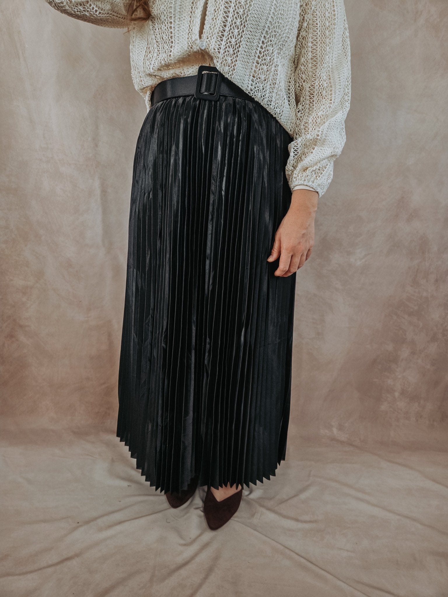ELASTIC WAIST SATIN PLEATED MAXI SKIRT - Duviboutique