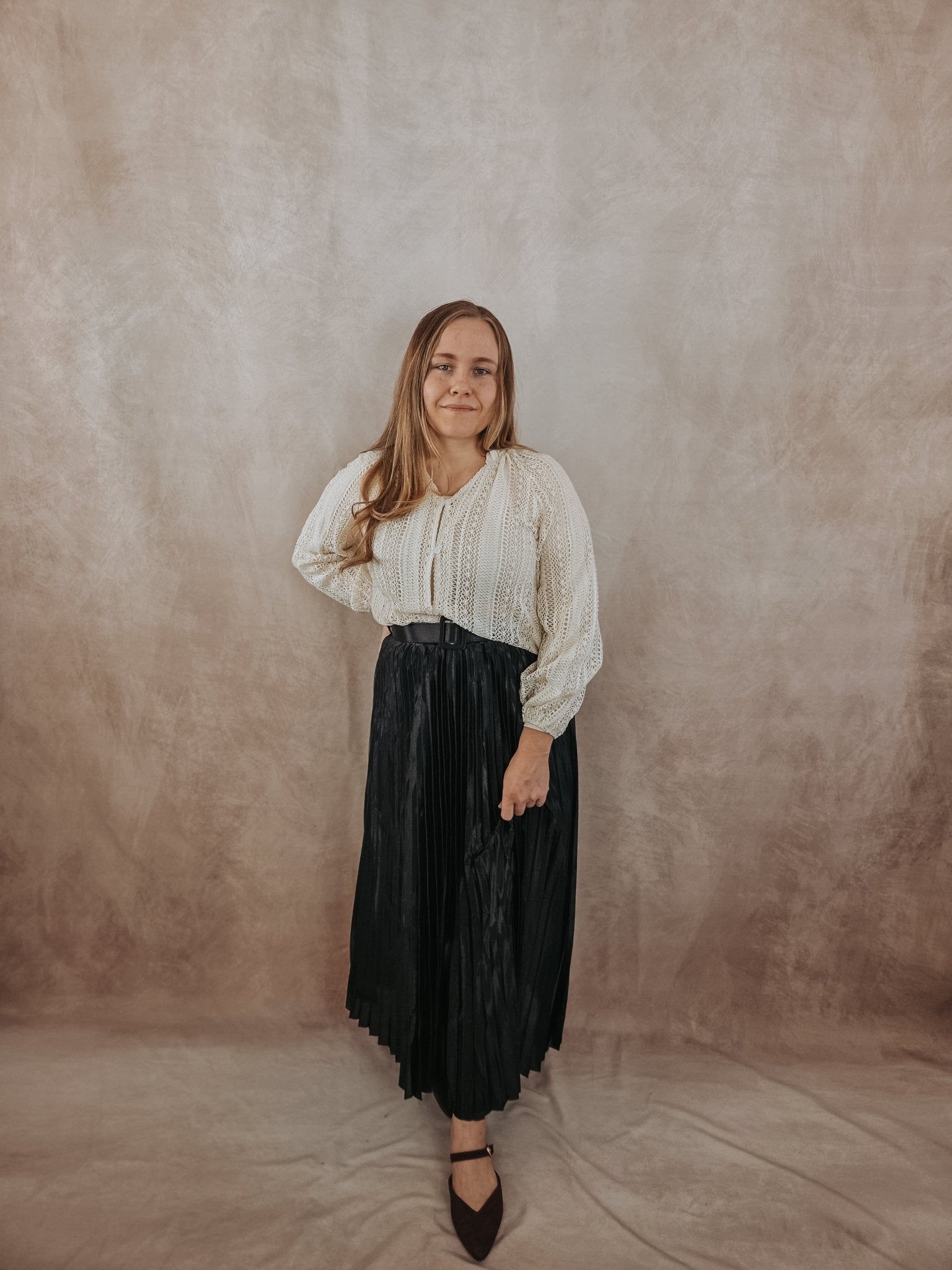 ELASTIC WAIST SATIN PLEATED MAXI SKIRT - Duviboutique