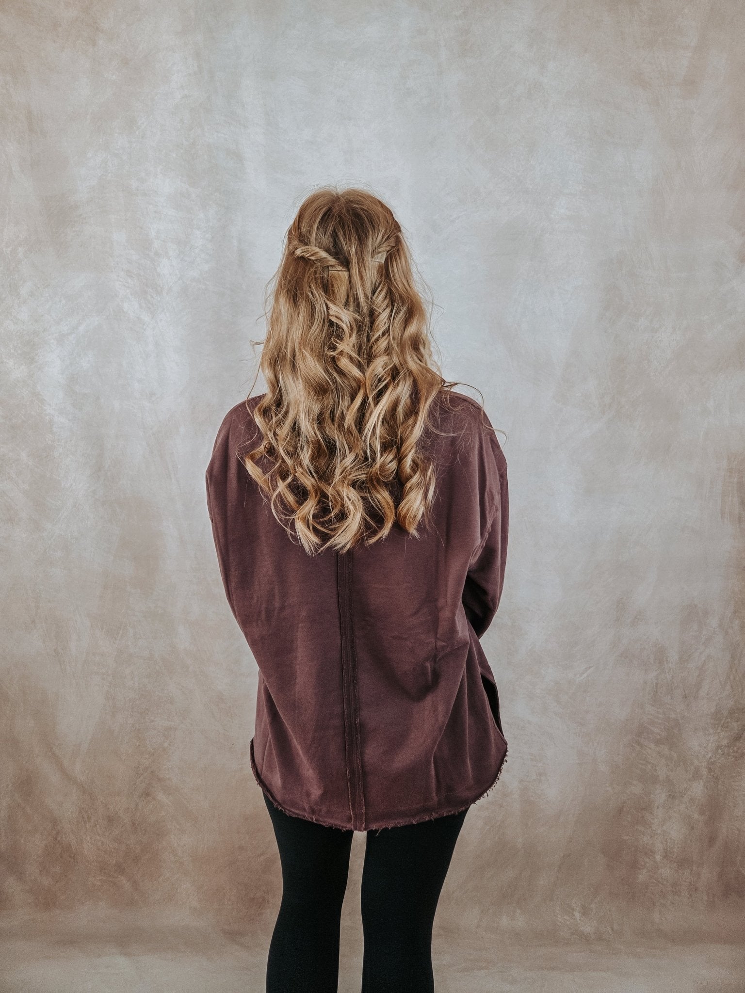 OVERSIZED EMBROIDERED PULLOVER - Duviboutique