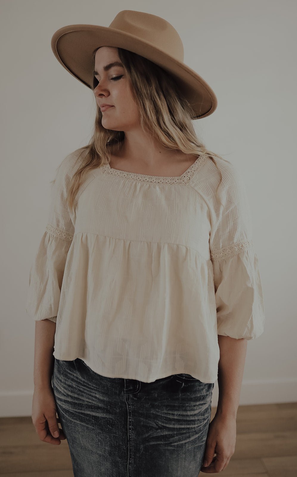 AMELIA SQUARE NECK TOP - Duviboutique