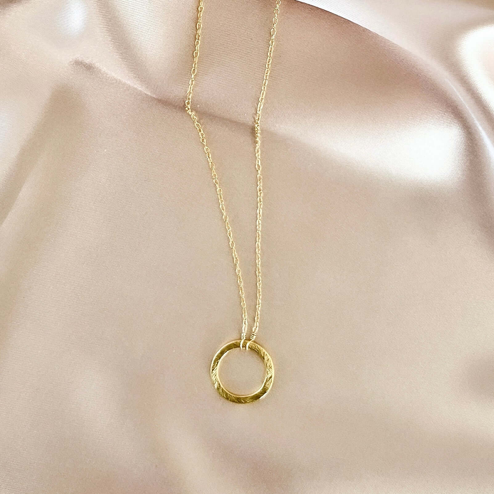 Signature Gold Circle Layering Necklace - Necklaces - Duviboutique
