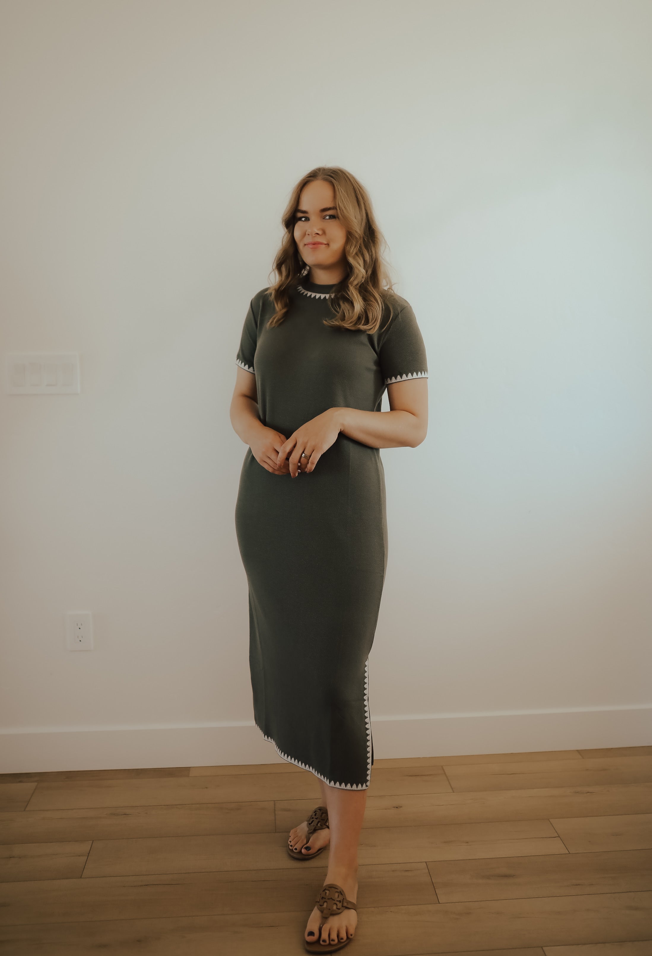 GREEN T-SHIRT DRESS