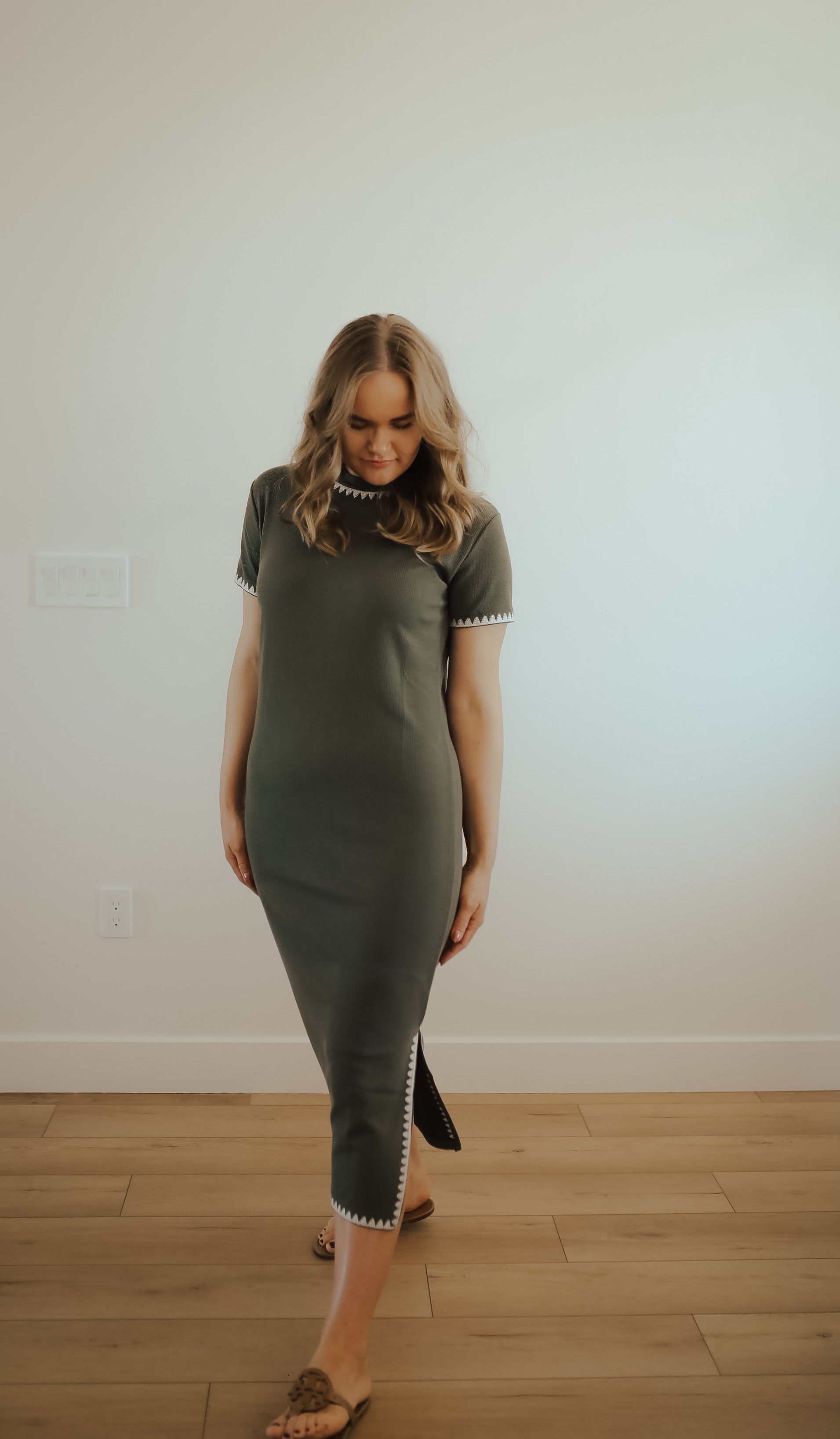 GREEN T-SHIRT DRESS