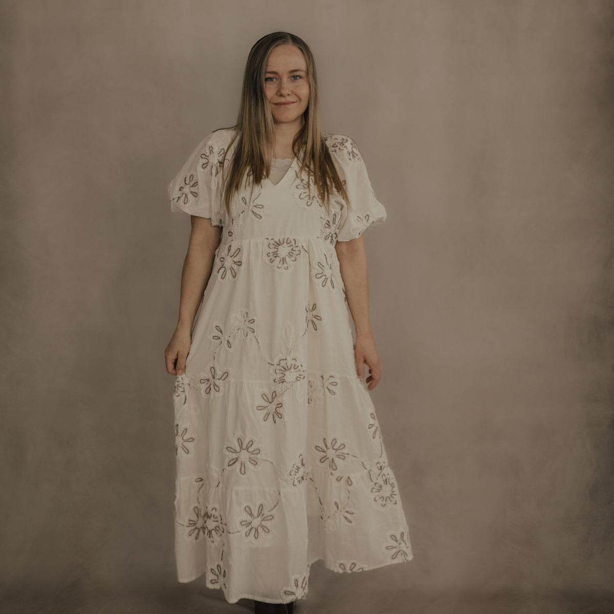 Cream/Mocha Floral Embroidered Maxi Dress Small
