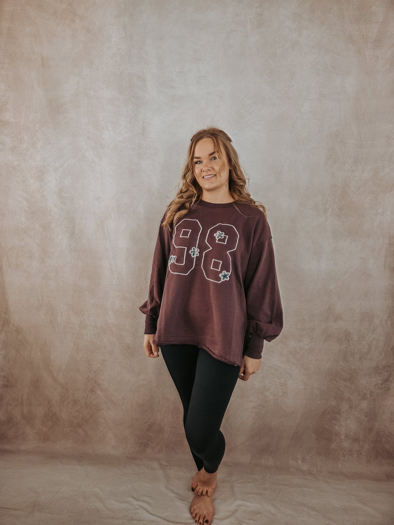 OVERSIZED EMBROIDERED PULLOVER - Duviboutique