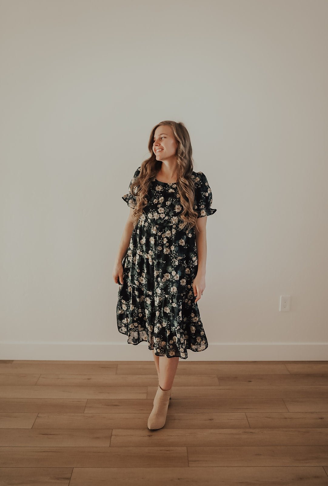 Black Floral Midi Dress - Duviboutique