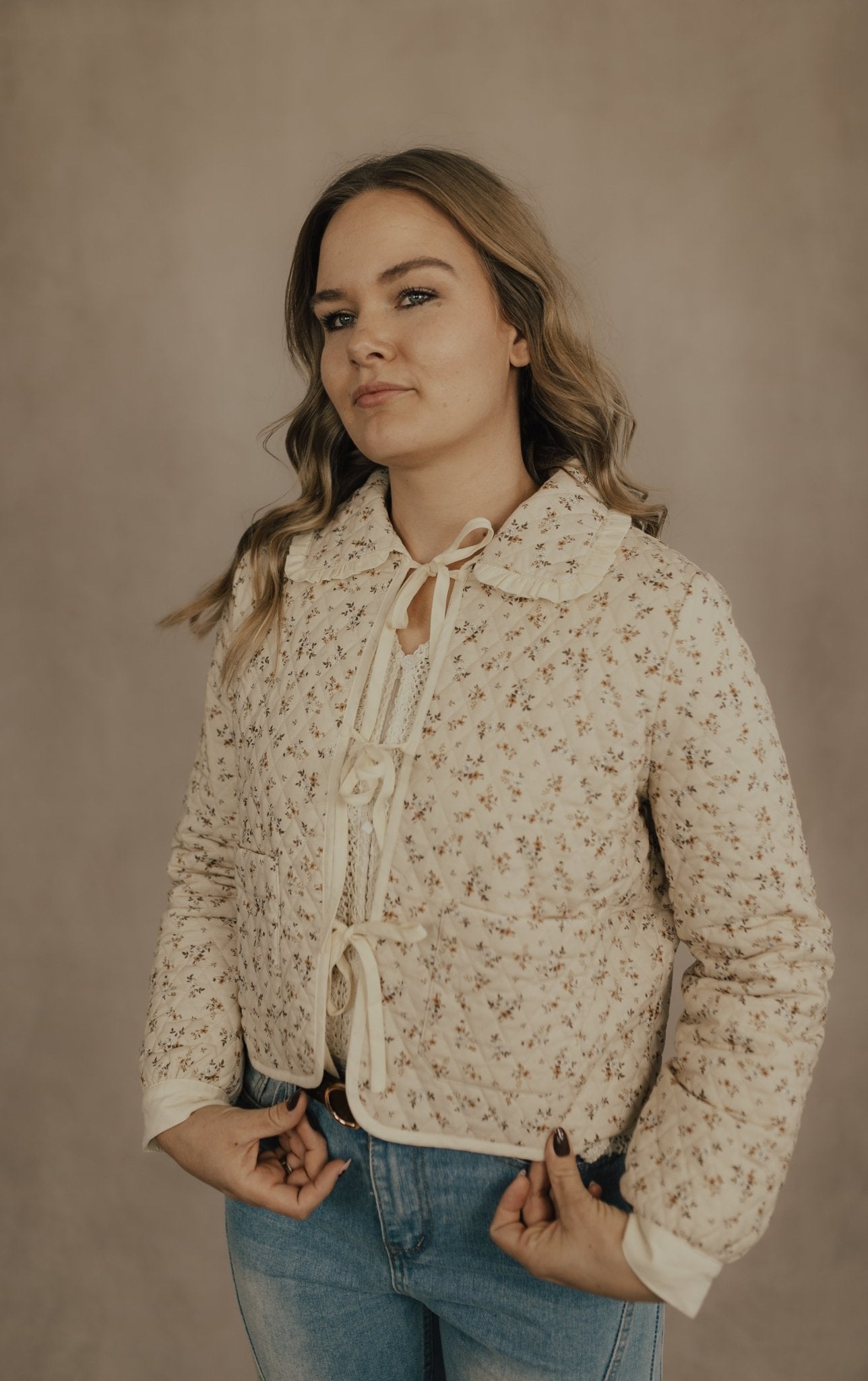 QUILTED RUFFLED COLLAR STRING JACKET - JACKET - Duviboutique