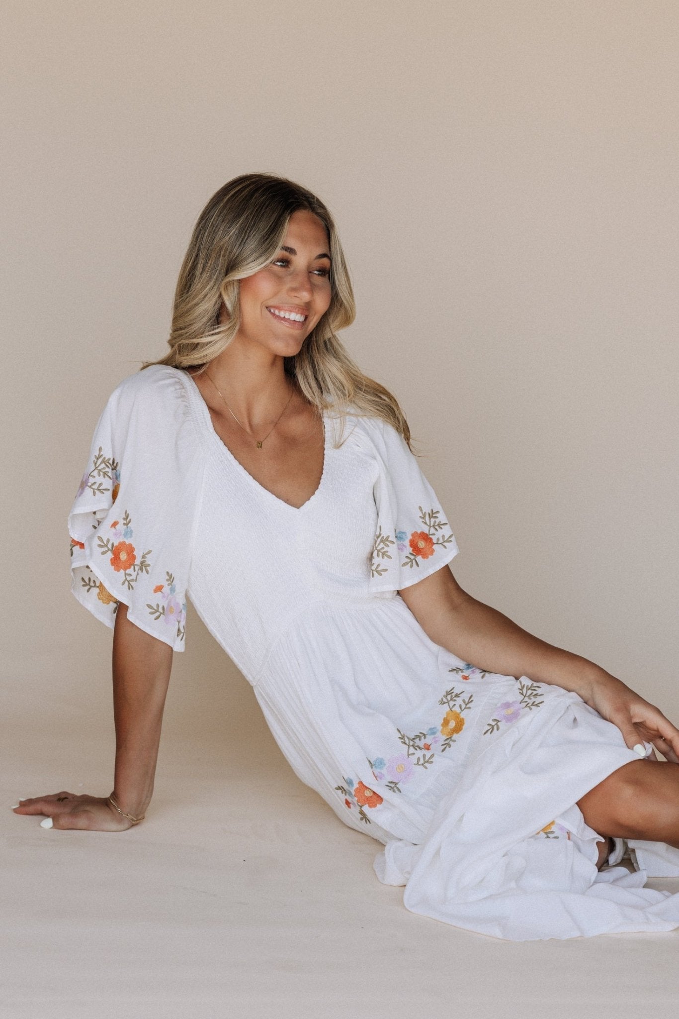 Sicily Embroidered Midi Dress - Dresses - Duviboutique