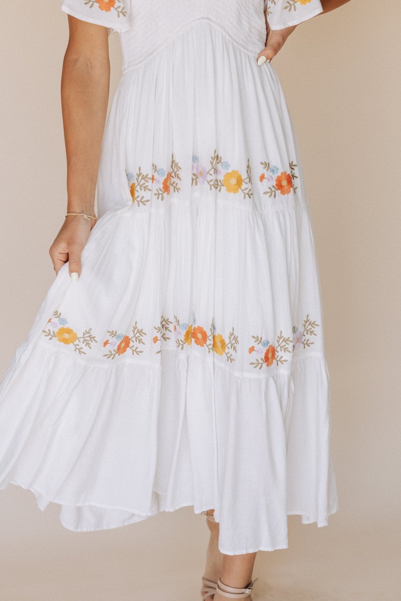 Sicily Embroidered Midi Dress - Dresses - Duviboutique